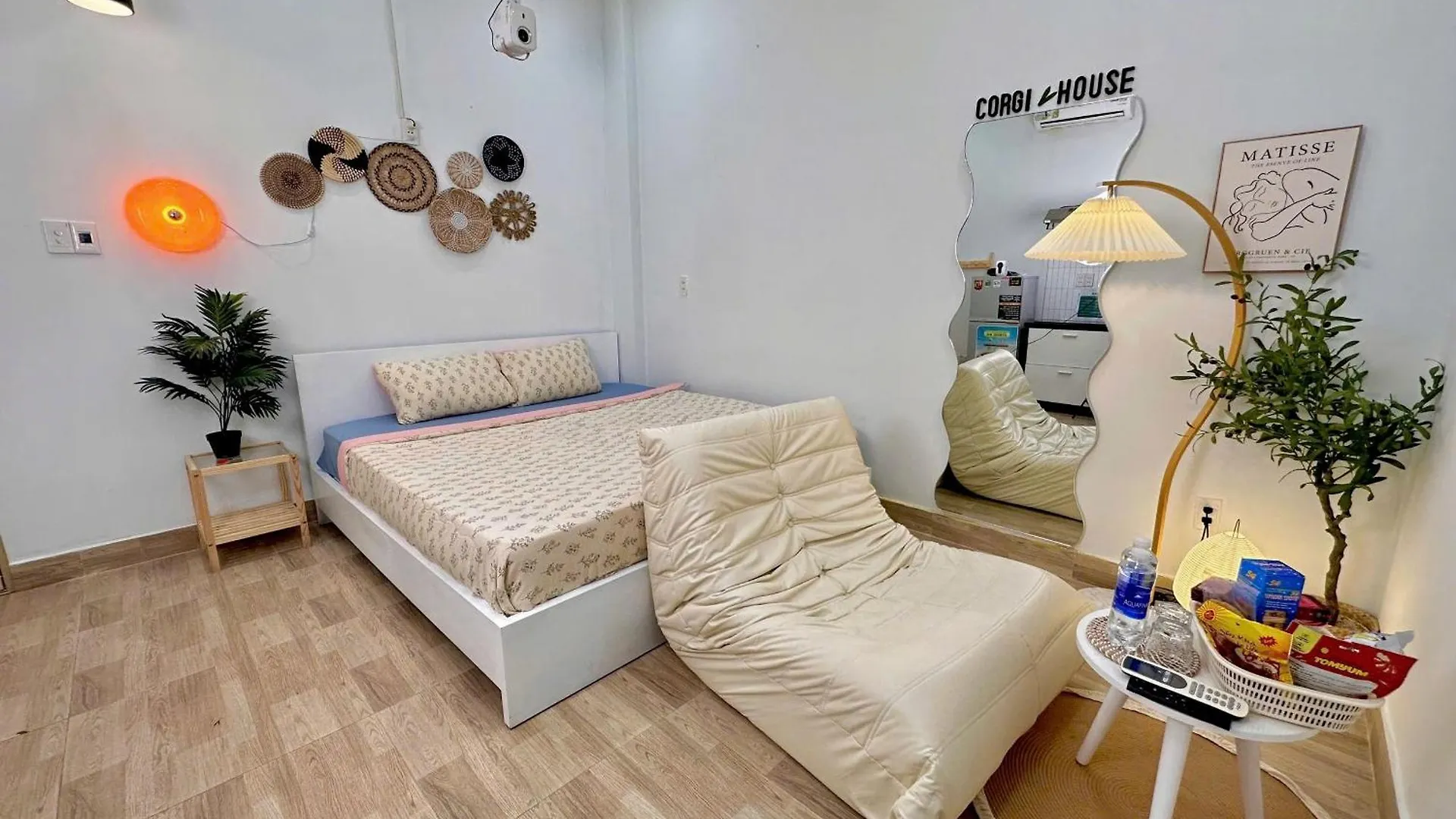Corgi House Beachstay Danang