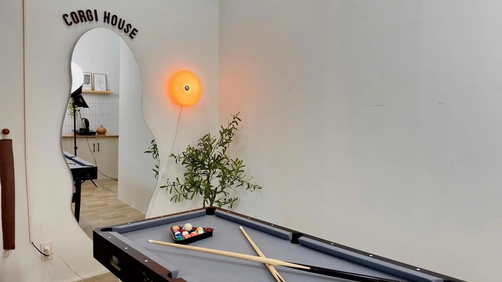 Corgi House Beachstay Danang