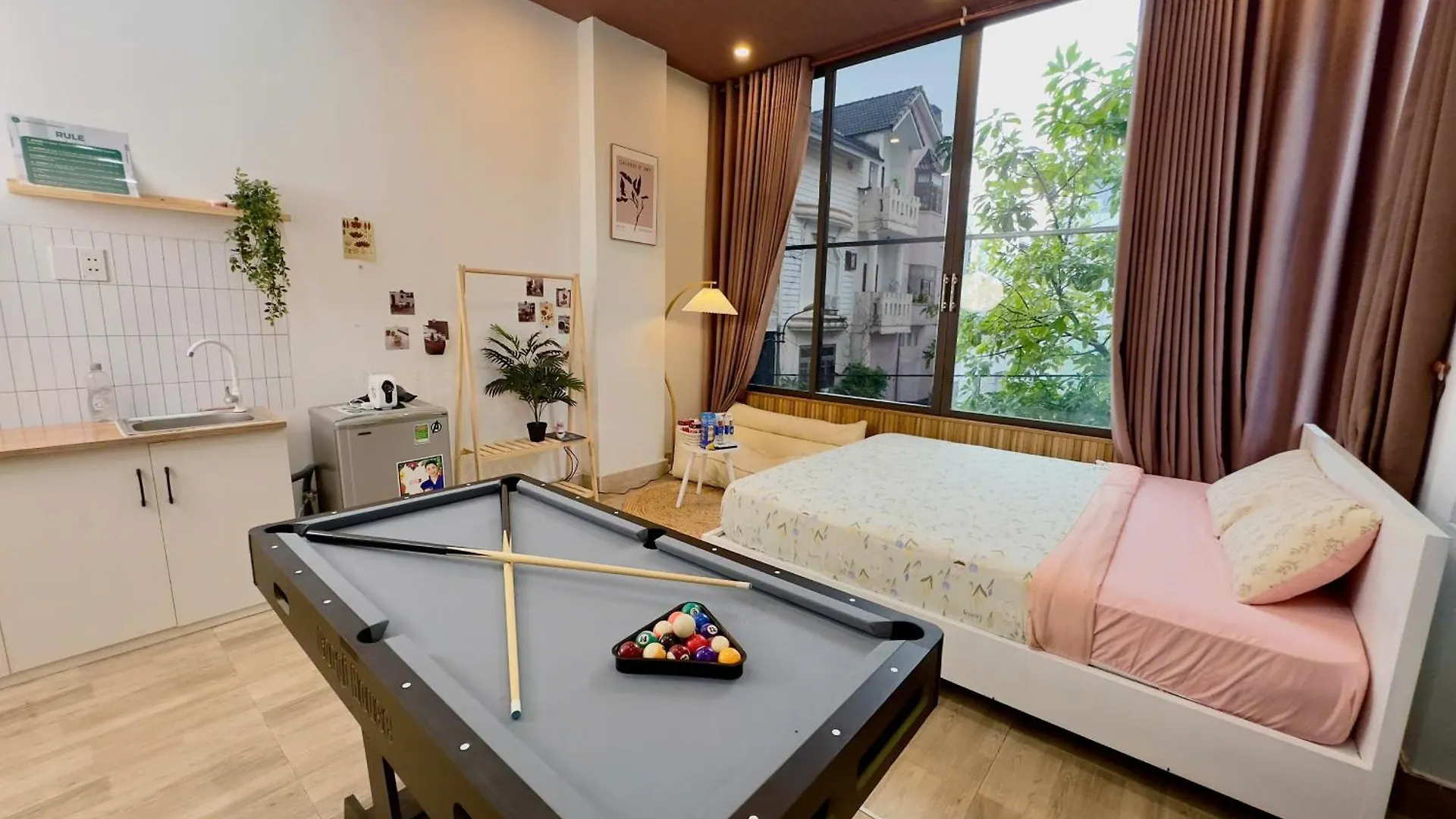 Corgi House Beachstay Danang contacts