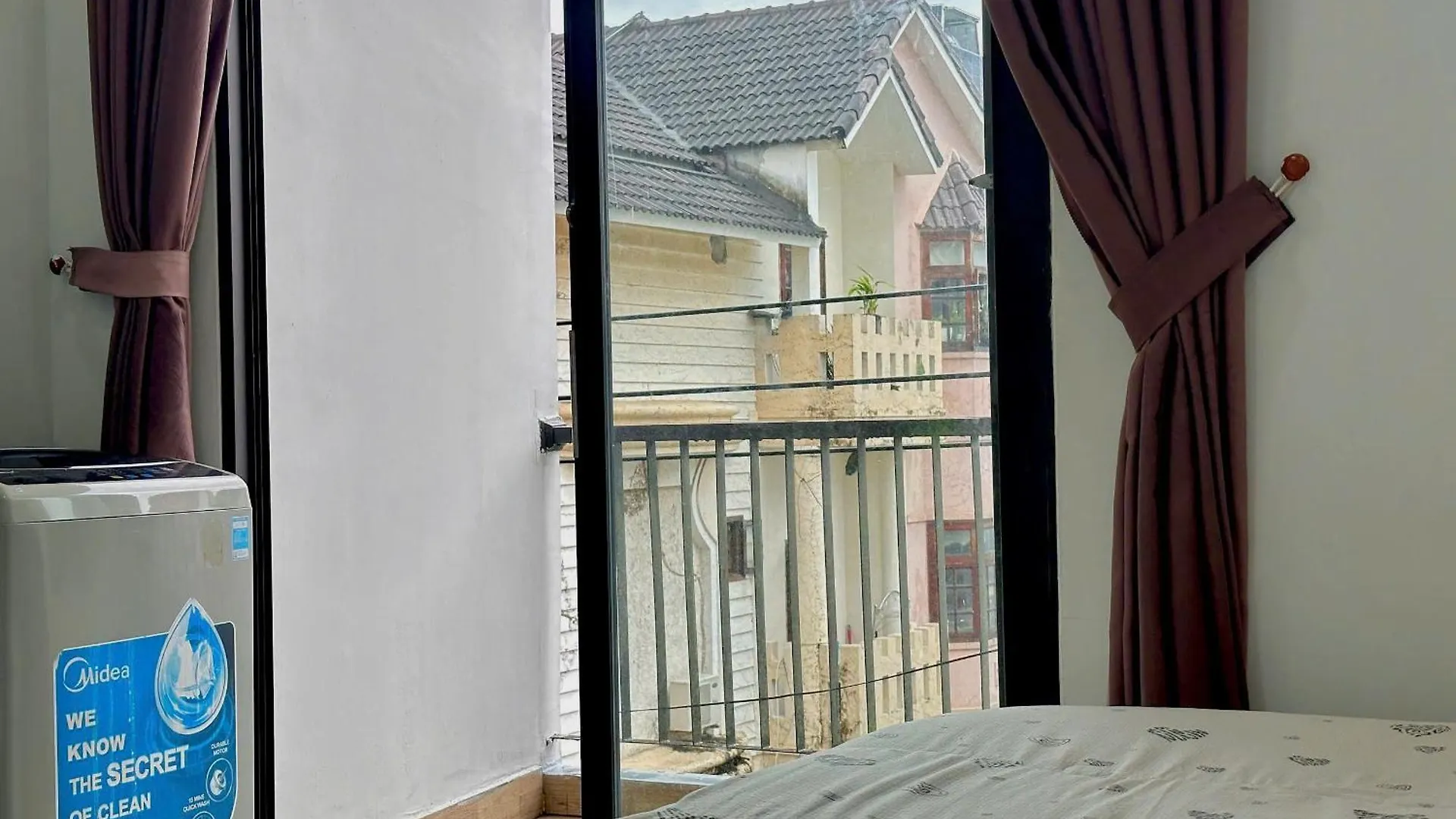 Homestay Corgi House Beachstay Danang
