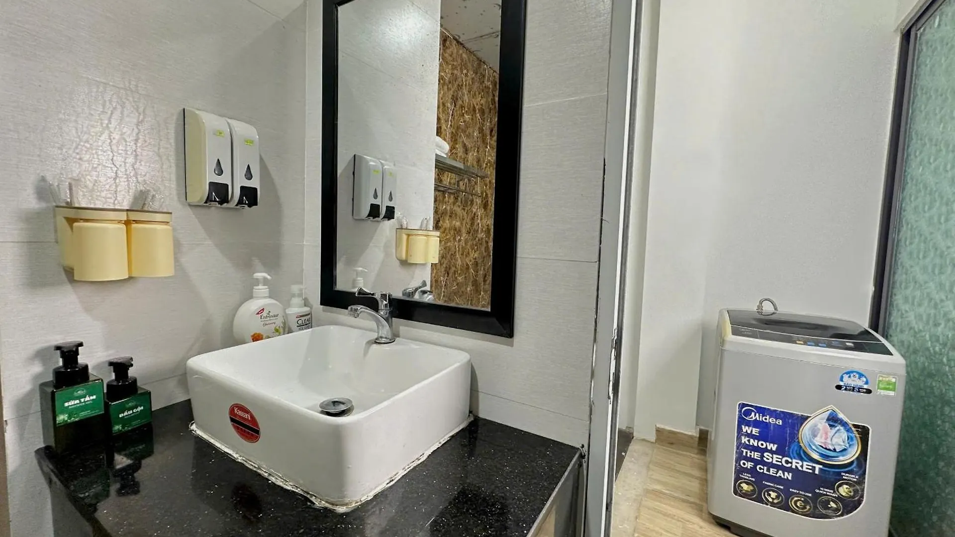 Corgi House Beachstay Danang 0*, Da Nang Vietnam