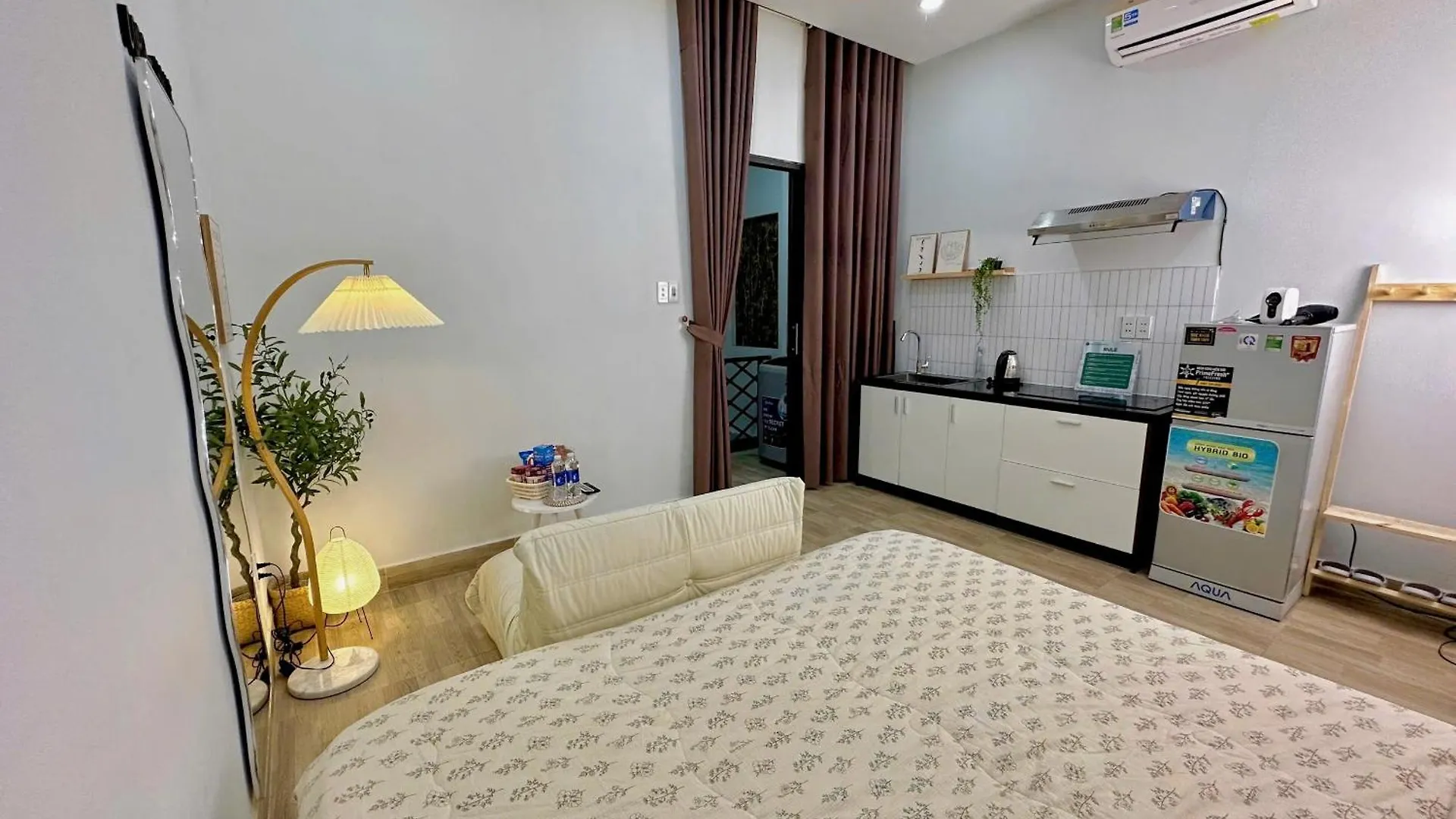 Corgi House Beachstay Danang 0*, Da Nang Vietnam
