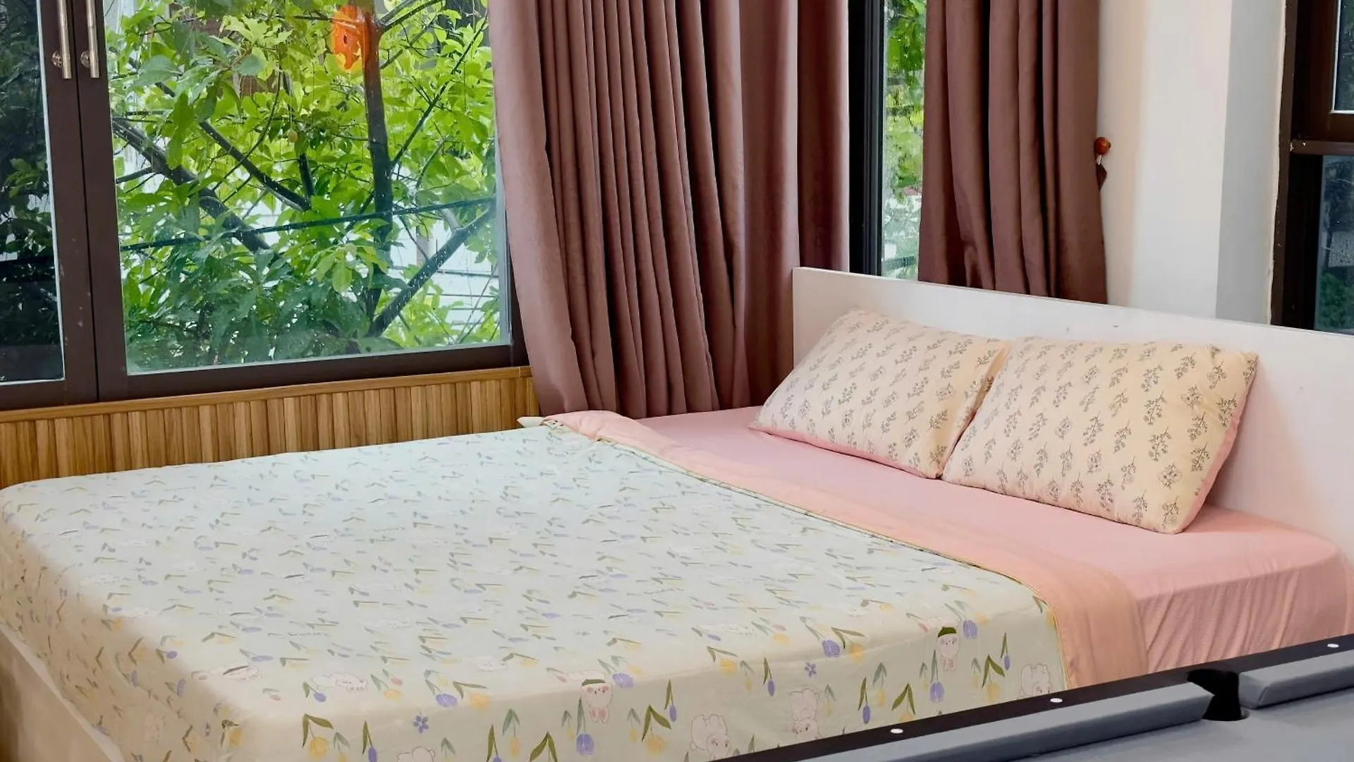 Corgi House Beachstay Danang 0*, Da Nang
